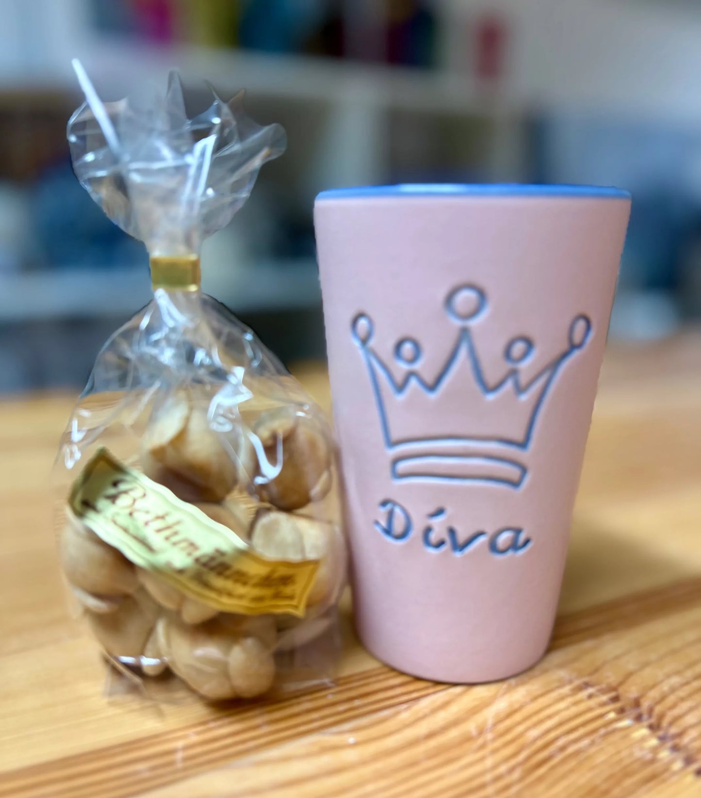 Diva Becher mit original Frankfurter Bethmännchen von Bembeltown #Bethmännchen #Bethmaennchen
