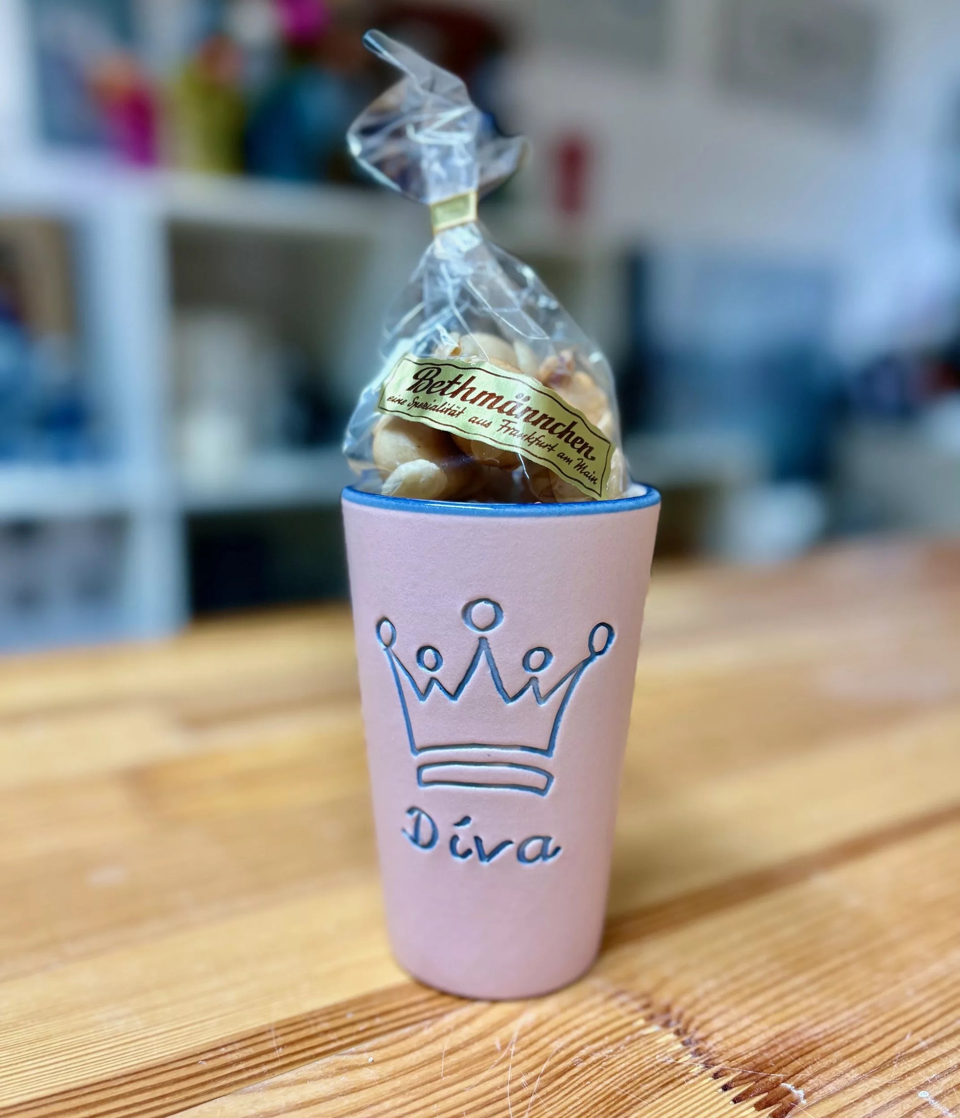 Diva Becher mit original Frankfurter Bethmännchen von Bembeltown #Bethmännchen #Bethmaennchen