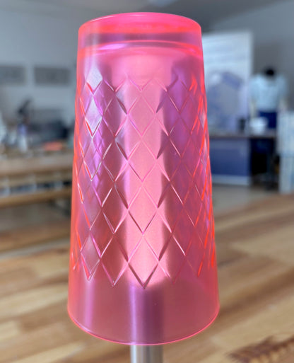 Frankfurter Lampe mit Neon Gerippten