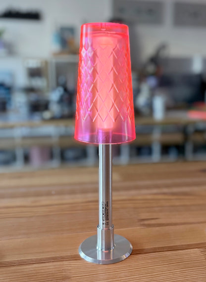 Frankfurter Lampe mit Neon Gerippten