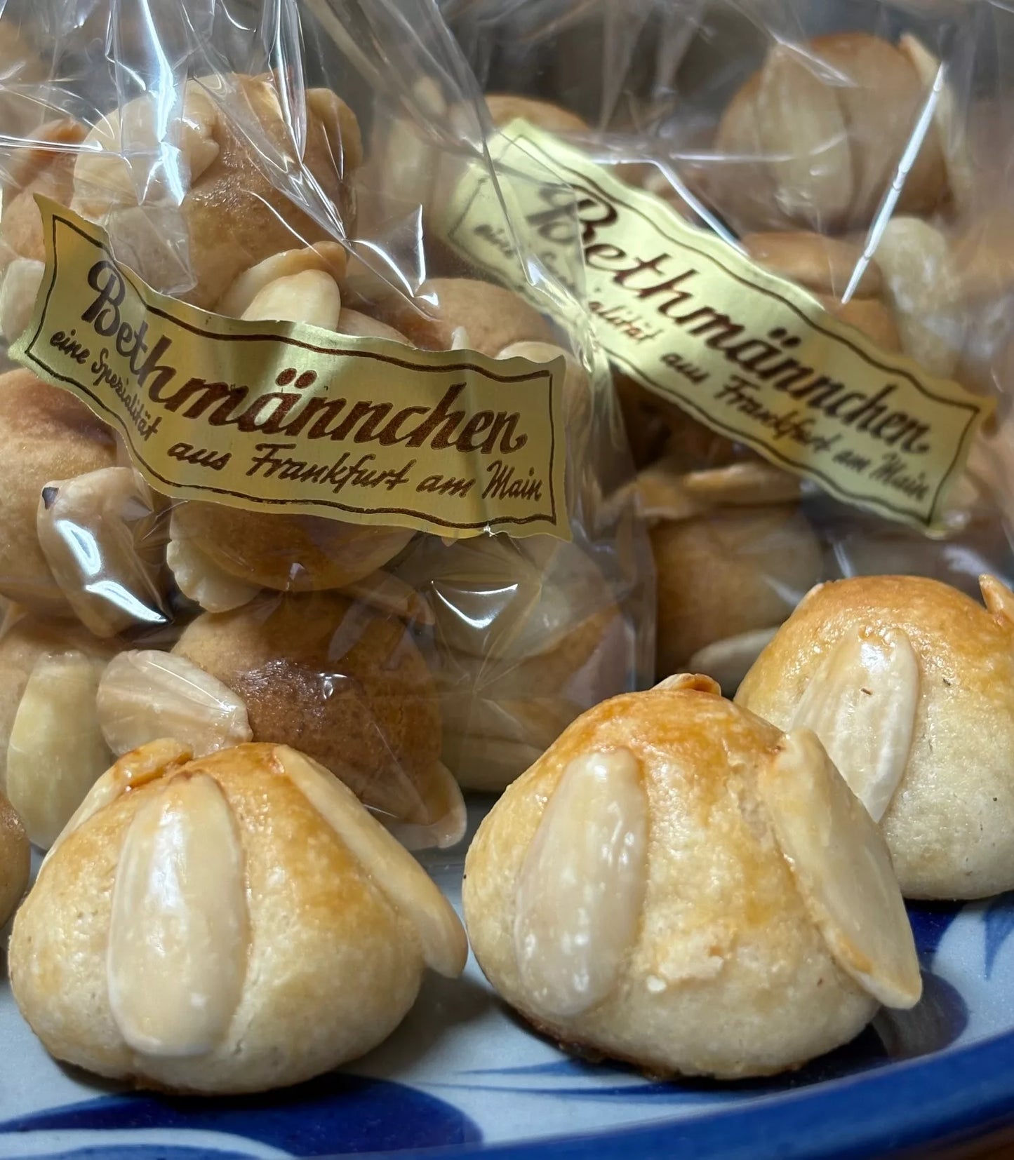 Frisch vom Konditor - Original Bethmännchen bei Bembeltown