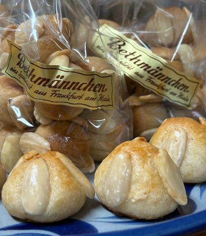 Original Frankfurter Bethmännchen online bestellen. Exklusive Geschenke für Geschäftspartner und Kunden. #Bethmännchen #Geschenke #Frankfurt #Geschenkeonline