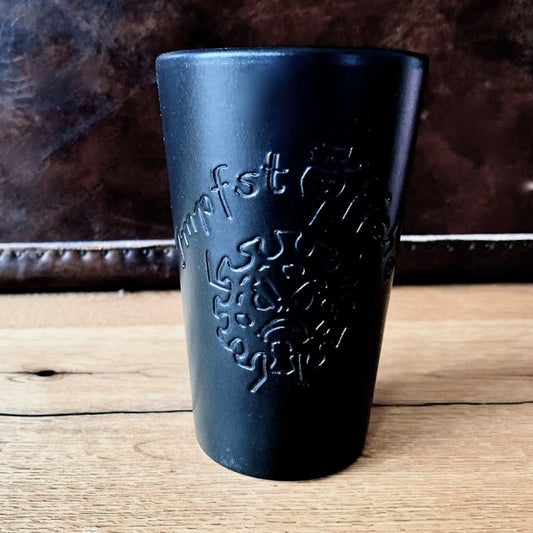 Schwarzer #Impfstöffche Becher